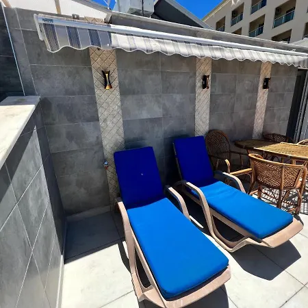 Club Hotel